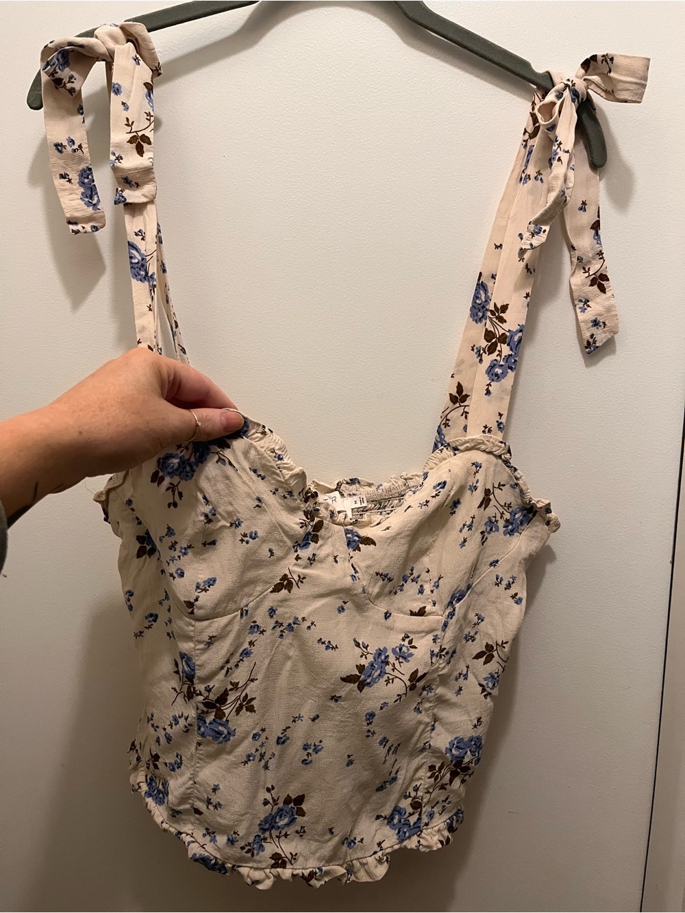 Floral Tie-Shoulder Crop Top with Floral Print